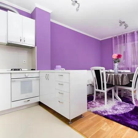 New Lily Apartament Makarska